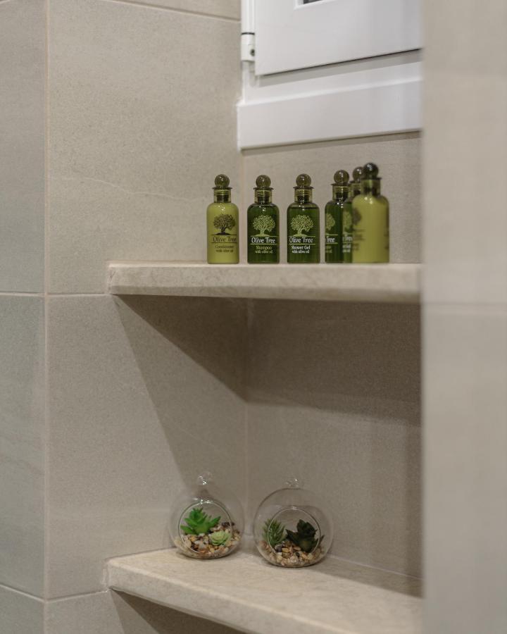 Acropolis Deluxe Apartment Афины Экстерьер фото